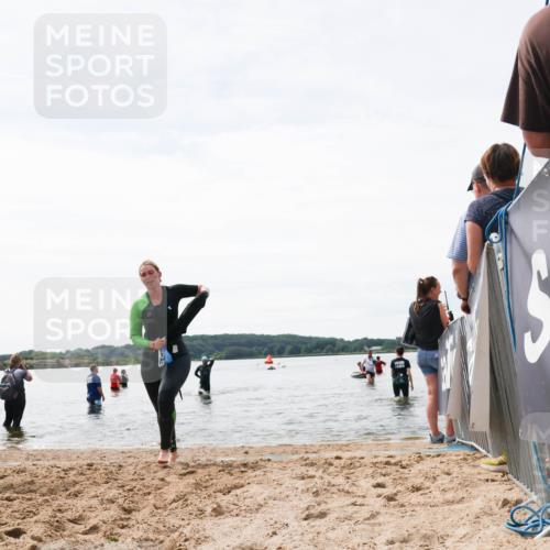 21.06.2026 - Viking Triathlon Michael Strokosch http://msf.ph/oto/9829421 21.06.2026 10:56:33 Schwimmen 127 meine-sportfotos.de