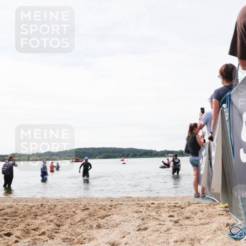 21.06.2026 - Viking Triathlon Michael Strokosch http://msf.ph/oto/9829432 21.06.2026 10:56:37 Schwimmen 127, 374 meine-sportfotos.de