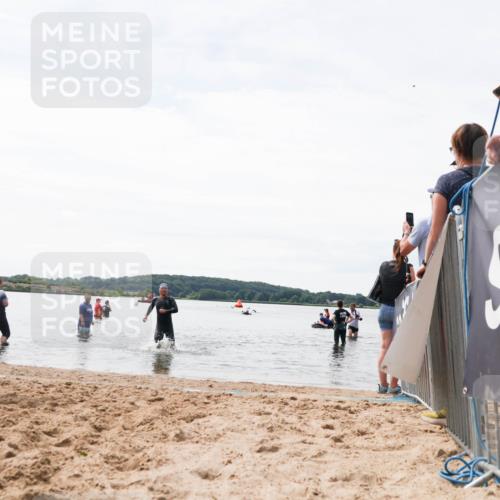 21.06.2026 - Viking Triathlon Michael Strokosch http://msf.ph/oto/9829443 21.06.2026 10:56:40 Schwimmen 374 meine-sportfotos.de