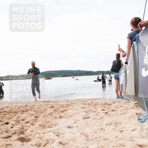 21.06.2026 - Viking Triathlon Michael Strokosch http://msf.ph/oto/9829452 21.06.2026 10:56:43 Schwimmen 374 meine-sportfotos.de