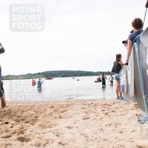 21.06.2026 - Viking Triathlon Michael Strokosch http://msf.ph/oto/9829458 21.06.2026 10:56:45 Schwimmen 374 meine-sportfotos.de