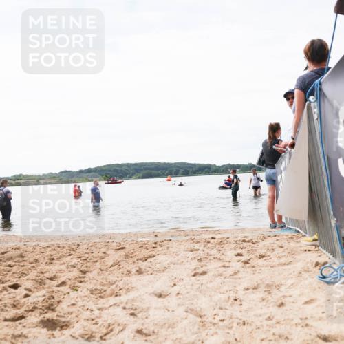 21.06.2026 - Viking Triathlon Michael Strokosch http://msf.ph/oto/9829461 21.06.2026 10:56:46 Schwimmen 374 meine-sportfotos.de