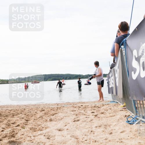 21.06.2026 - Viking Triathlon Michael Strokosch http://msf.ph/oto/9829517 21.06.2026 10:57:10 Schwimmen  meine-sportfotos.de