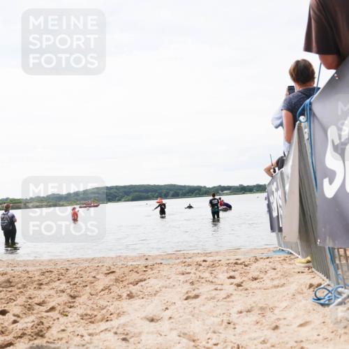 21.06.2026 - Viking Triathlon Michael Strokosch http://msf.ph/oto/9829553 21.06.2026 10:57:22 Schwimmen 401 meine-sportfotos.de