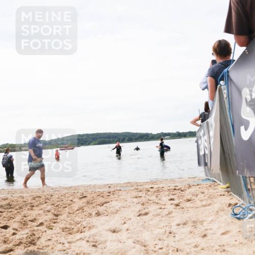 21.06.2026 - Viking Triathlon Michael Strokosch http://msf.ph/oto/9829560 21.06.2026 10:57:24 Schwimmen 401 meine-sportfotos.de