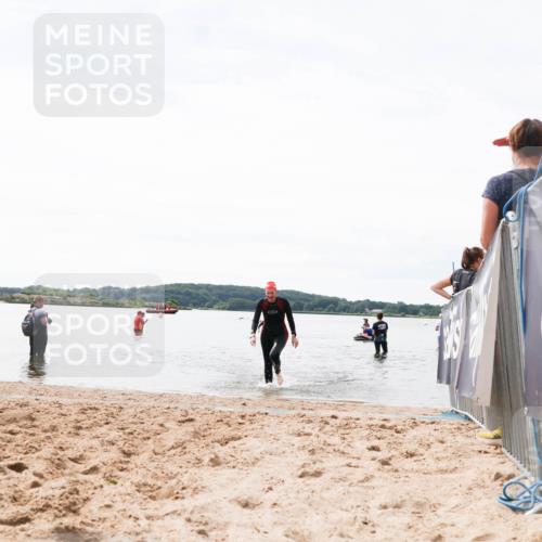 21.06.2026 - Viking Triathlon Michael Strokosch http://msf.ph/oto/9829601 21.06.2026 10:57:38 Schwimmen 652 meine-sportfotos.de