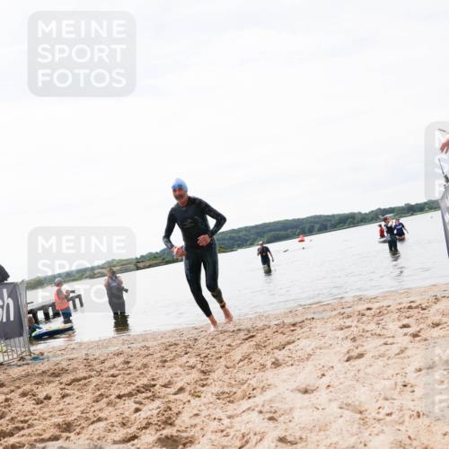 21.06.2026 - Viking Triathlon Michael Strokosch http://msf.ph/oto/9829755 21.06.2026 10:58:37 Schwimmen 439 meine-sportfotos.de