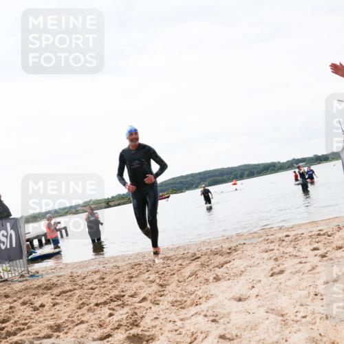 21.06.2026 - Viking Triathlon Michael Strokosch http://msf.ph/oto/9829756 21.06.2026 10:58:37 Schwimmen 439 meine-sportfotos.de
