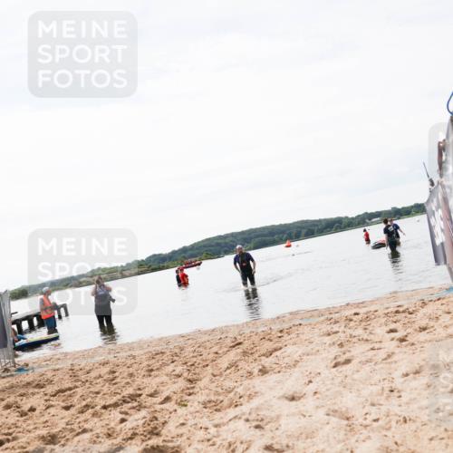21.06.2026 - Viking Triathlon Michael Strokosch http://msf.ph/oto/9829779 21.06.2026 10:58:45 Schwimmen 141 meine-sportfotos.de