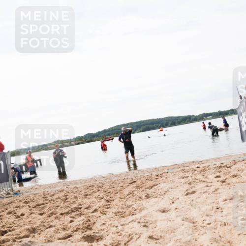 21.06.2026 - Viking Triathlon Michael Strokosch http://msf.ph/oto/9829792 21.06.2026 10:58:49 Schwimmen 141 meine-sportfotos.de