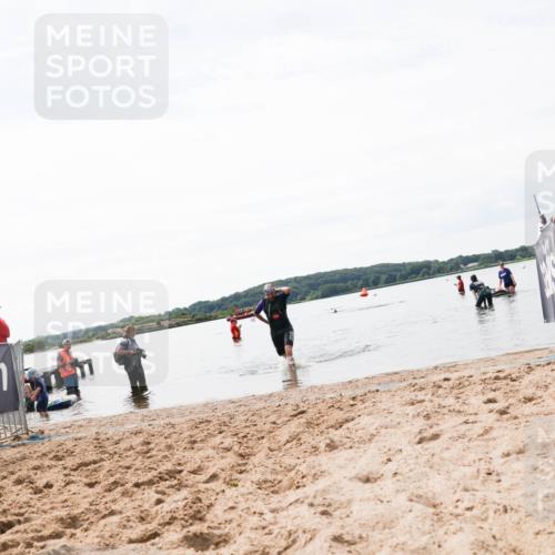 21.06.2026 - Viking Triathlon Michael Strokosch http://msf.ph/oto/9829794 21.06.2026 10:58:50 Schwimmen 141 meine-sportfotos.de