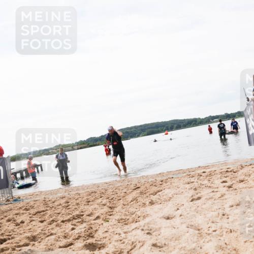 21.06.2026 - Viking Triathlon Michael Strokosch http://msf.ph/oto/9829799 21.06.2026 10:58:51 Schwimmen 141 meine-sportfotos.de