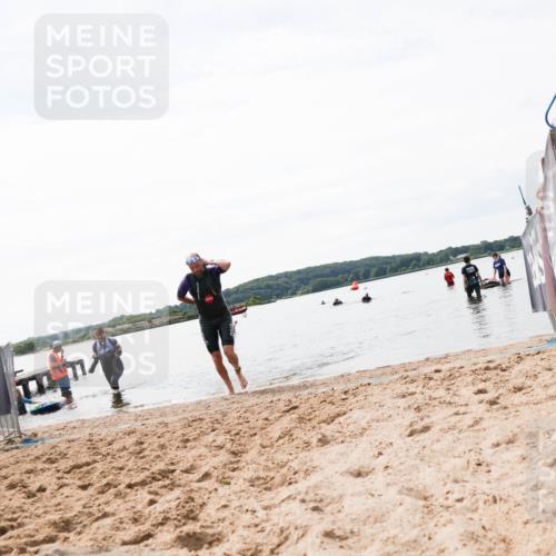 21.06.2026 - Viking Triathlon Michael Strokosch http://msf.ph/oto/9829803 21.06.2026 10:58:53 Schwimmen 141 meine-sportfotos.de