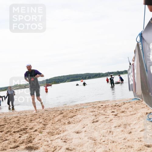 21.06.2026 - Viking Triathlon Michael Strokosch http://msf.ph/oto/9829805 21.06.2026 10:58:53 Schwimmen 141 meine-sportfotos.de