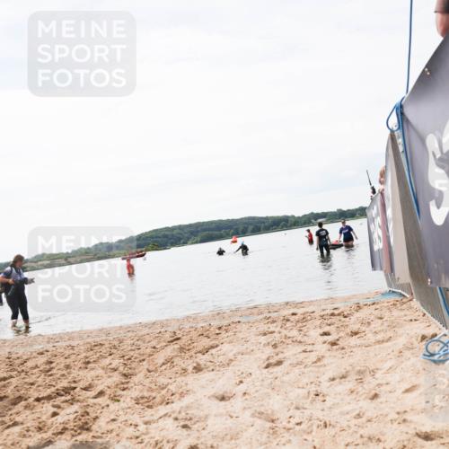 21.06.2026 - Viking Triathlon Michael Strokosch http://msf.ph/oto/9829811 21.06.2026 10:58:55 Schwimmen 141 meine-sportfotos.de