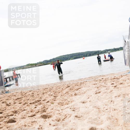 21.06.2026 - Viking Triathlon Michael Strokosch http://msf.ph/oto/9829897 21.06.2026 10:59:24 Schwimmen 106, 253 meine-sportfotos.de