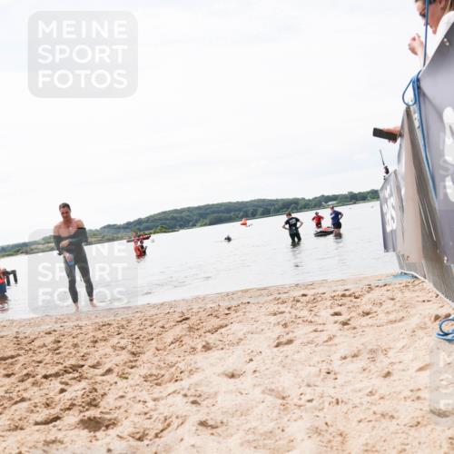 21.06.2026 - Viking Triathlon Michael Strokosch http://msf.ph/oto/9829910 21.06.2026 10:59:28 Schwimmen 253 meine-sportfotos.de