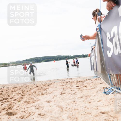 21.06.2026 - Viking Triathlon Michael Strokosch http://msf.ph/oto/9829971 21.06.2026 10:59:49 Schwimmen 542 meine-sportfotos.de