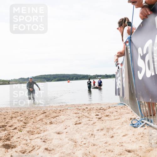 21.06.2026 - Viking Triathlon Michael Strokosch http://msf.ph/oto/9829976 21.06.2026 10:59:51 Schwimmen 542 meine-sportfotos.de