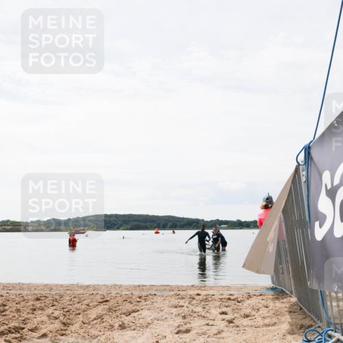 21.06.2026 - Viking Triathlon Michael Strokosch http://msf.ph/oto/9830038 21.06.2026 11:01:02 Schwimmen 71 meine-sportfotos.de