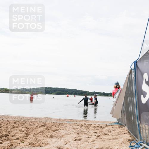 21.06.2026 - Viking Triathlon Michael Strokosch http://msf.ph/oto/9830042 21.06.2026 11:01:03 Schwimmen 71 meine-sportfotos.de