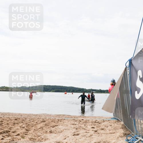 21.06.2026 - Viking Triathlon Michael Strokosch http://msf.ph/oto/9830044 21.06.2026 11:01:04 Schwimmen 71 meine-sportfotos.de