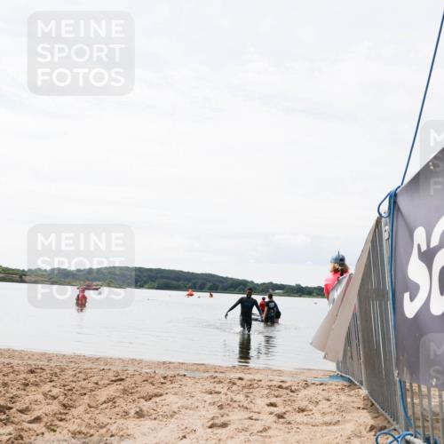 21.06.2026 - Viking Triathlon Michael Strokosch http://msf.ph/oto/9830045 21.06.2026 11:01:04 Schwimmen 71 meine-sportfotos.de