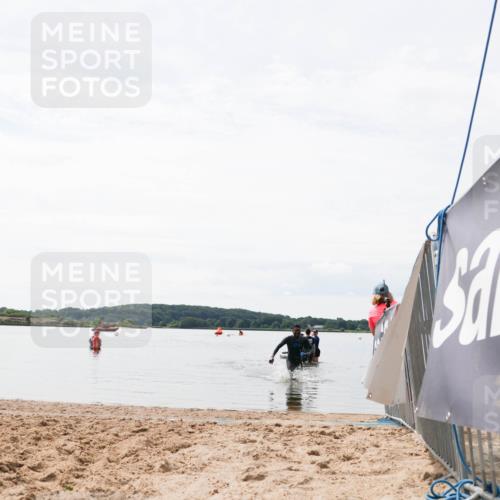 21.06.2026 - Viking Triathlon Michael Strokosch http://msf.ph/oto/9830049 21.06.2026 11:01:06 Schwimmen 71 meine-sportfotos.de