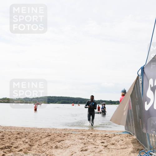 21.06.2026 - Viking Triathlon Michael Strokosch http://msf.ph/oto/9830056 21.06.2026 11:01:08 Schwimmen 71 meine-sportfotos.de