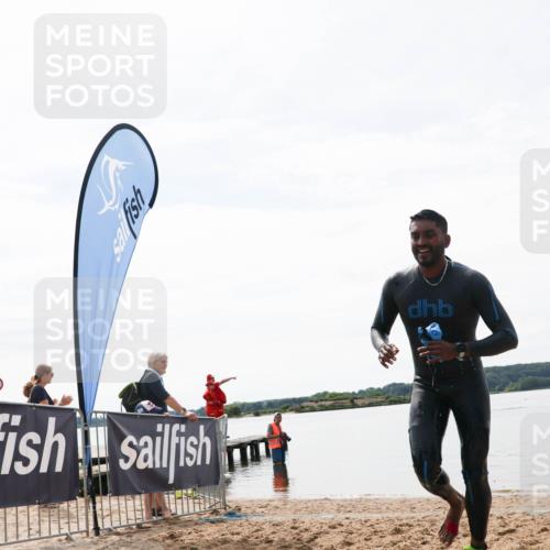 21.06.2026 - Viking Triathlon Michael Strokosch http://msf.ph/oto/9830065 21.06.2026 11:01:11 Schwimmen 71 meine-sportfotos.de