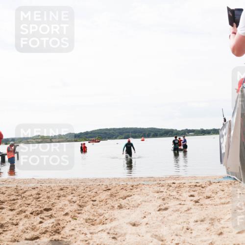 21.06.2026 - Viking Triathlon Michael Strokosch http://msf.ph/oto/9830105 21.06.2026 11:01:59 Schwimmen 646 meine-sportfotos.de