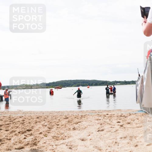 21.06.2026 - Viking Triathlon Michael Strokosch http://msf.ph/oto/9830106 21.06.2026 11:02:00 Schwimmen 646 meine-sportfotos.de