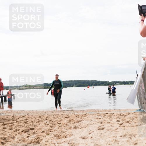 21.06.2026 - Viking Triathlon Michael Strokosch http://msf.ph/oto/9830128 21.06.2026 11:02:07 Schwimmen 646 meine-sportfotos.de