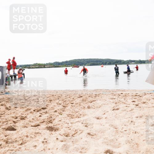 21.06.2026 - Viking Triathlon Michael Strokosch http://msf.ph/oto/9830179 21.06.2026 11:02:50 Schwimmen 379 meine-sportfotos.de