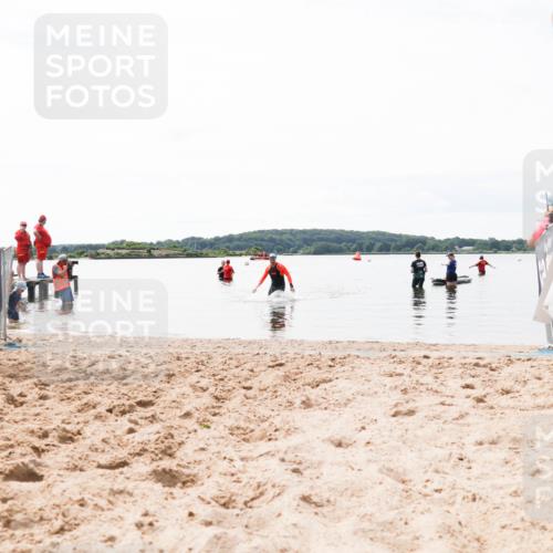 21.06.2026 - Viking Triathlon Michael Strokosch http://msf.ph/oto/9830183 21.06.2026 11:02:51 Schwimmen 379 meine-sportfotos.de