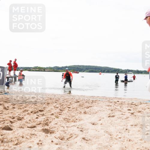 21.06.2026 - Viking Triathlon Michael Strokosch http://msf.ph/oto/9830192 21.06.2026 11:02:54 Schwimmen 379 meine-sportfotos.de
