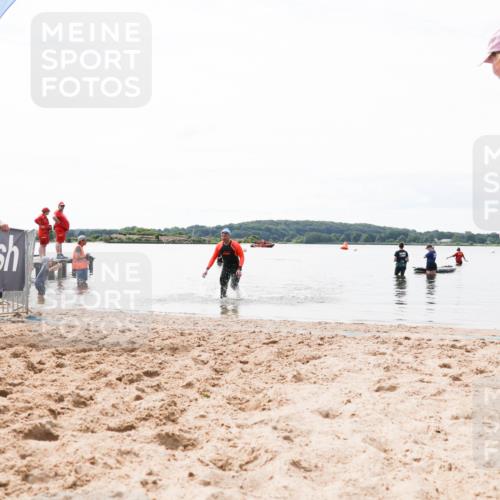 21.06.2026 - Viking Triathlon Michael Strokosch http://msf.ph/oto/9830193 21.06.2026 11:02:54 Schwimmen 379 meine-sportfotos.de