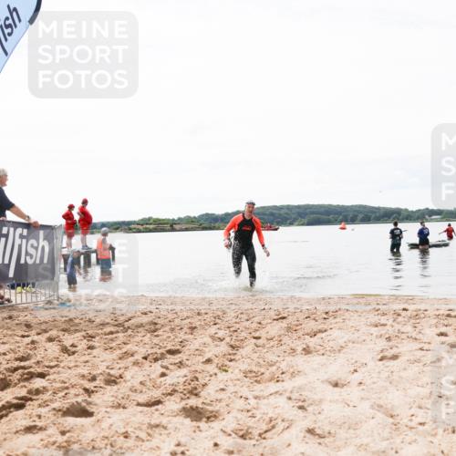21.06.2026 - Viking Triathlon Michael Strokosch http://msf.ph/oto/9830197 21.06.2026 11:02:56 Schwimmen 379 meine-sportfotos.de