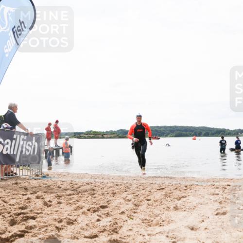 21.06.2026 - Viking Triathlon Michael Strokosch http://msf.ph/oto/9830199 21.06.2026 11:02:56 Schwimmen 379 meine-sportfotos.de