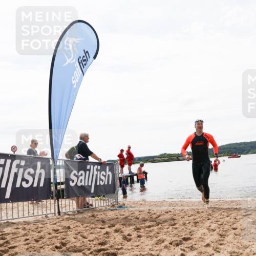 21.06.2026 - Viking Triathlon Michael Strokosch http://msf.ph/oto/9830202 21.06.2026 11:02:57 Schwimmen 379 meine-sportfotos.de