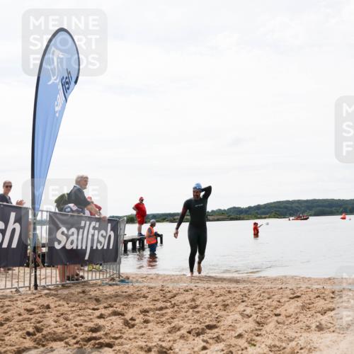 21.06.2026 - Viking Triathlon Michael Strokosch http://msf.ph/oto/9830278 21.06.2026 11:03:30 Schwimmen 529 meine-sportfotos.de