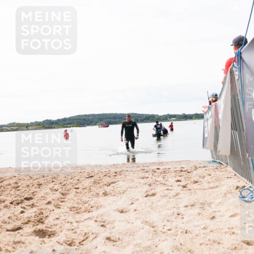 21.06.2026 - Viking Triathlon Michael Strokosch http://msf.ph/oto/9830357 21.06.2026 11:04:16 Schwimmen 421 meine-sportfotos.de