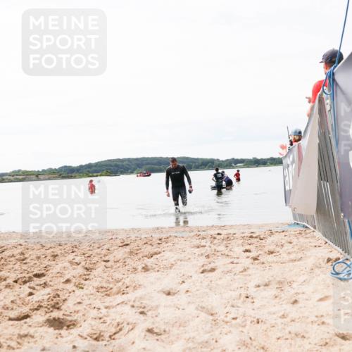 21.06.2026 - Viking Triathlon Michael Strokosch http://msf.ph/oto/9830358 21.06.2026 11:04:16 Schwimmen 421 meine-sportfotos.de