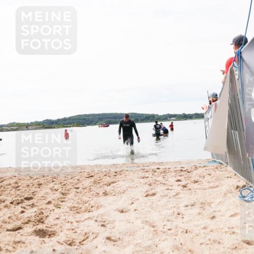 21.06.2026 - Viking Triathlon Michael Strokosch http://msf.ph/oto/9830359 21.06.2026 11:04:17 Schwimmen 421 meine-sportfotos.de