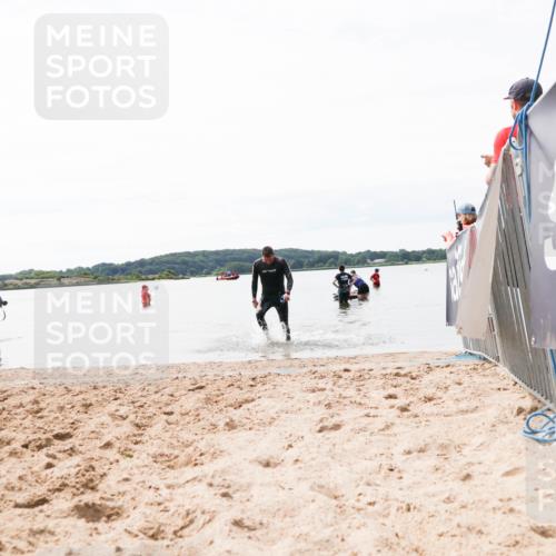 21.06.2026 - Viking Triathlon Michael Strokosch http://msf.ph/oto/9830360 21.06.2026 11:04:17 Schwimmen 421 meine-sportfotos.de