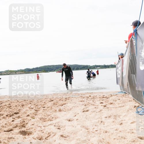 21.06.2026 - Viking Triathlon Michael Strokosch http://msf.ph/oto/9830361 21.06.2026 11:04:17 Schwimmen 421 meine-sportfotos.de