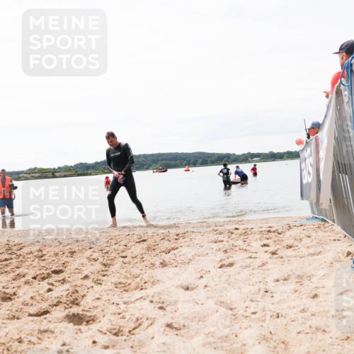 21.06.2026 - Viking Triathlon Michael Strokosch http://msf.ph/oto/9830366 21.06.2026 11:04:19 Schwimmen 421 meine-sportfotos.de