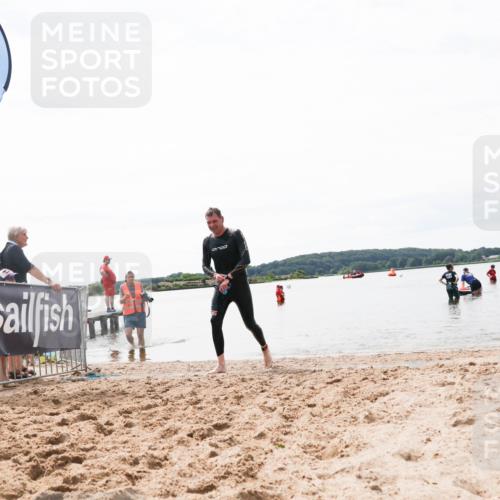 21.06.2026 - Viking Triathlon Michael Strokosch http://msf.ph/oto/9830369 21.06.2026 11:04:20 Schwimmen 421 meine-sportfotos.de