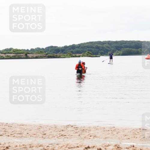 21.06.2026 - Viking Triathlon Michael Strokosch http://msf.ph/oto/9830393 21.06.2026 11:10:56 Schwimmen  meine-sportfotos.de