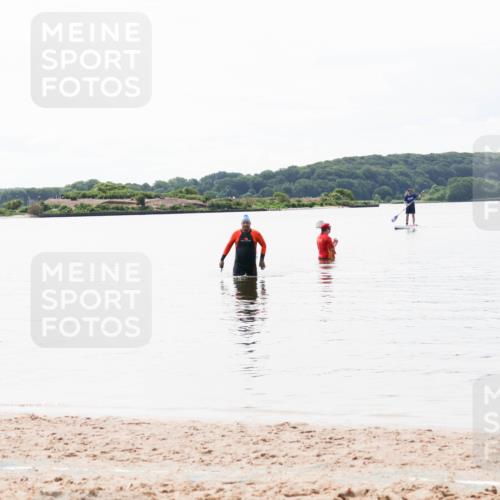 21.06.2026 - Viking Triathlon Michael Strokosch http://msf.ph/oto/9830410 21.06.2026 11:11:02 Schwimmen  meine-sportfotos.de